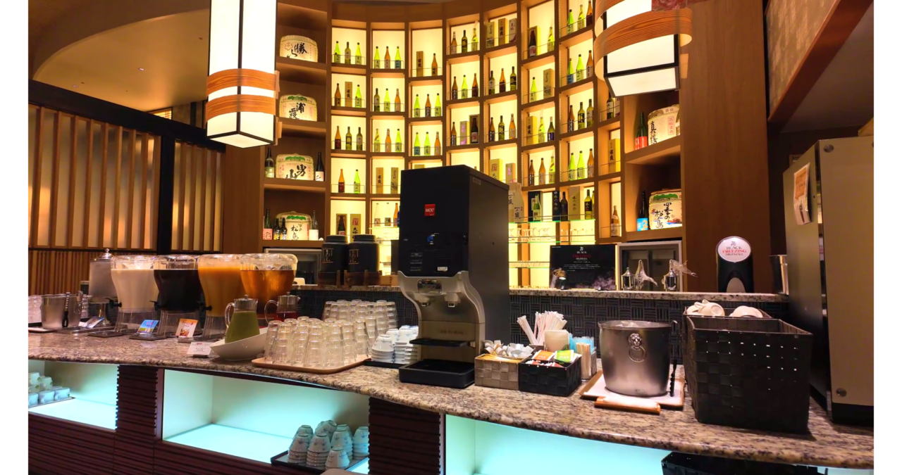 松島大観荘の夕食バイキング会場内装