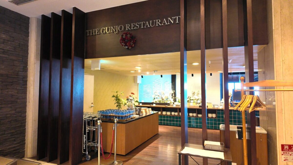 鴨川グランドホテル 夕飯ビュッフェ入口
