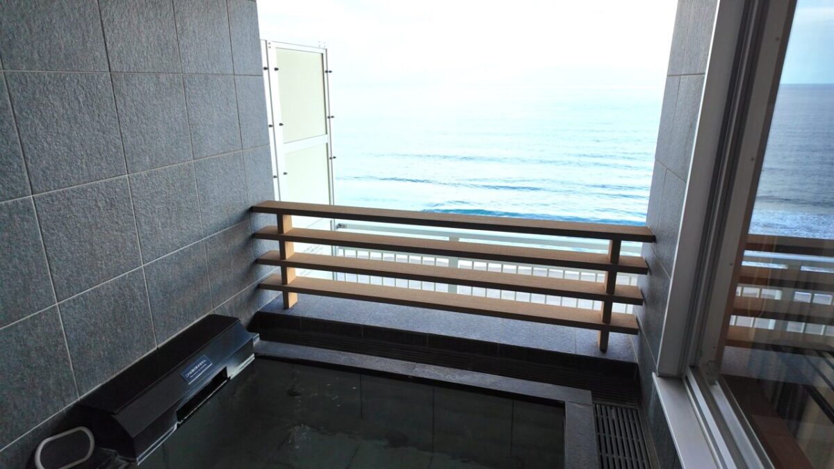 鴨川グランドホテル 客室露天風呂
